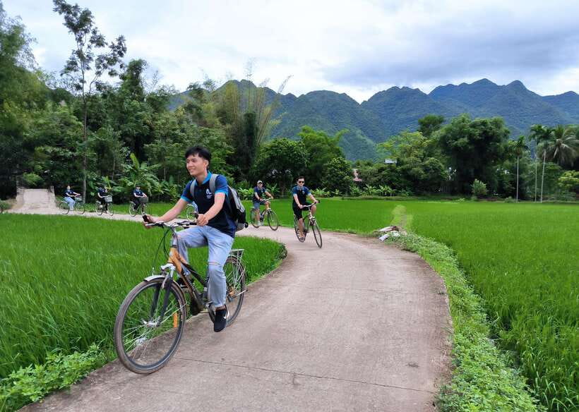 Amazing Mai Chau Day Tour- Small Group with Biking and Lunch - Meeting Thai Minority Life: Mrs. Mang’s Family and the Handcrafted Detail
