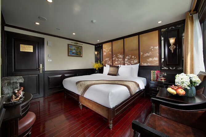 Athena Royal Cruise - Luxury Halong Bay Overnight Cruise 2D1N Tour - Guide and service: why English support matters on a cave-heavy itinerary