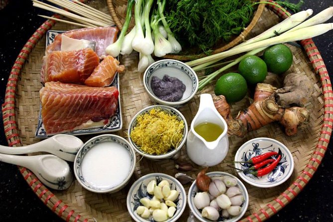 Authentic Cooking Class in Hanoi with a Vietnamese Grandmother - Back to the home: a fresh herb-filled salad first