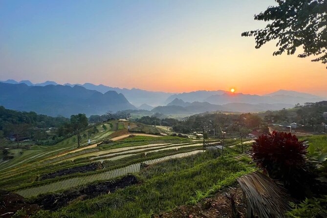 Authentic Sapa Trekking Adventure Tour With Ethnic Minority Guide - Muong Hoa Valley in the Southeast: Dzay Views and Terraced Fields