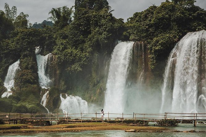 Ba Be Lake & Ban Gioc Waterfall Adventure Tour 3 Days - Nguom Ngao (Tiger) Cave and Ba Be sunset time