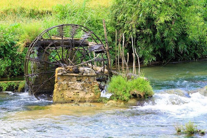 Ba Be Lake & Ban Gioc Waterfall Adventure Tour 3 Days - Ba Be National Park boating and the Cam Village walk