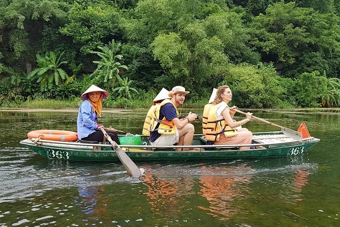 Bai Dinh - Trang An - Full day trip (private tour) - Trang An Scenic Complex: Cave boat ride on the river