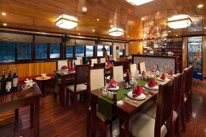 Bai Tu Long bay Boutique Cruise 2D/1N: Kayaking & swimming at pristine places - Day 2: Thien Canh Son Cave and a final scenery cruise back to shore