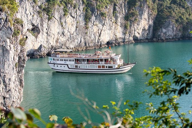 Bai Tu Long Bay Boutique Cruise: Visit Bai Tu Long bay & Overnight boat in 2 day - Activities level: kayaking, swimming, pearls, and cave time