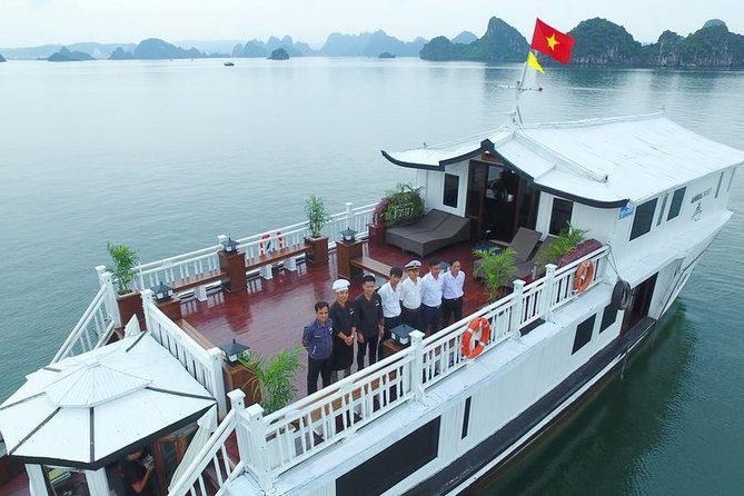 Bai Tu Long Bay Cruises Peaceful and Cozy Group Boat 2D1N - Spring-roll cooking, pruning practice, and the happy hour window