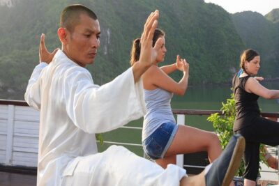 Bai Tu Long boutique & budget cruise 2D: Kayaking, swimming at pristine palaces - Hanoi pickup and the ride to Sunworld Harbor