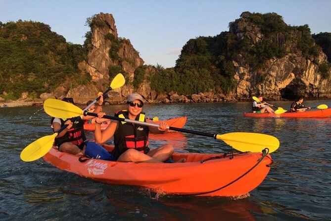 Bai Tu Long & Ha Long Bay 3-Day 2-Night Cruise from Hanoi - Cabin comfort: what shared space means on this cruise