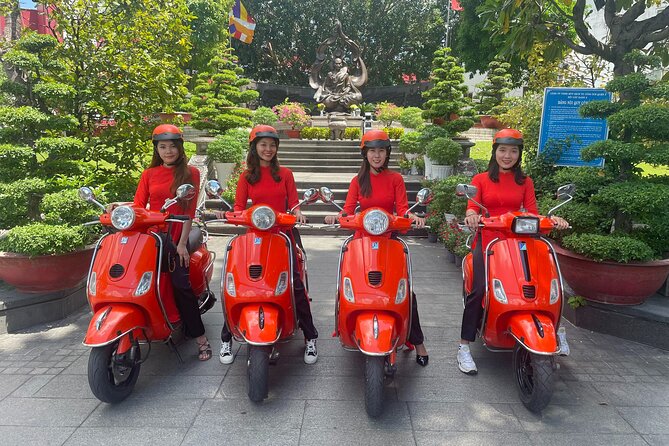 Beautiful Female Riders Vespa Red River Countryside Tour 5 Hours - Your 5-hour rhythm: what the schedule feels like