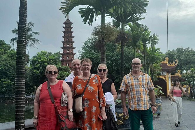 Best Hanoi Food Tour 7 Different Food Tasting Visit Train Street - Morning vs afternoon: how to pick your best departure