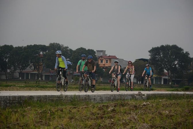 Bicycle Tours Hanoi: Full Day Bicycle Tours City & Countryside - Lại Đà bonsai family visit: a gentle craft stop with culture in it
