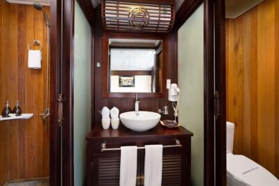 BOUTIQUE CRUISES Halong Bay 2 Days,1 Night Tour: Swimming,Caving, and Kayaking - Getting From Hanoi to Halong: Pickup That Keeps You Calm