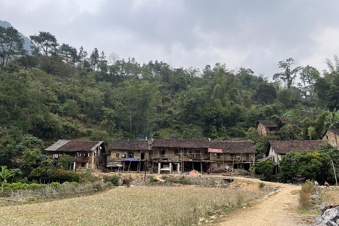 Cao Bang Easy Trekking Tours 2Days/1Night Ban Gioc Waterfall ET1 - Day 1 guide style: patient pacing and real flexibility