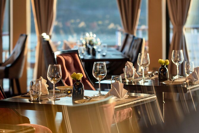 Capella Cruise 3-day Explore Halong Bay and Lan Ha Bay from Hanoi - What’s it like onboard: the comfort pieces that actually matter
