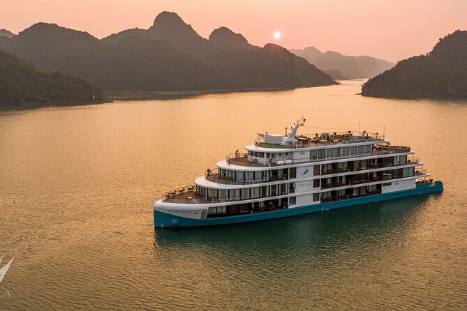 Capella Cruise 3Days/2Night on 6 Star Cruise All included - Hanoi to the Bay: the first move matters