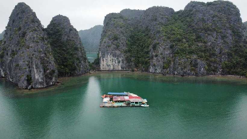 CAT BA :2D1N Lan Ha bay-Ha Long bay with Plankton Excursion - Ho Ba Hầm and Dau Bê: kayaking hidden lagoons and a deserted beach break