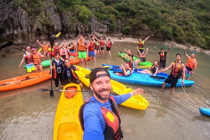 Cat Ba: Lan Ha Bay & Ha Long Bay Boat Trip, biking, kayakin,lunch - Lan Ha and Ha Long in one day: what makes this itinerary work
