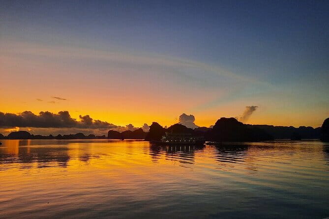 Cat Ba: Sunset & Bioluminescent Kayaking on Lan Ha Bay - Swimming and Getting Close to Limestone Islets