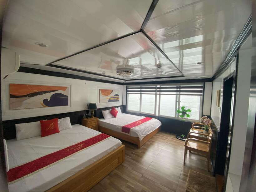 CatBa :3D2N Lan Ha bay-Ha Long bay- Viet Hai Village - The “floating dinner” night: homestay or on-board meals, then squid fishing