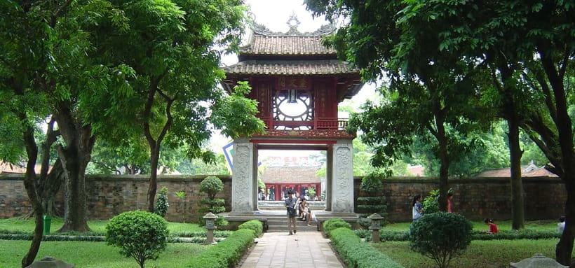 Combo Full-day Hanoi: Incense Village-City Tour-Train Street - Train Street and Egg Coffee: The Photo Moment You Can Plan