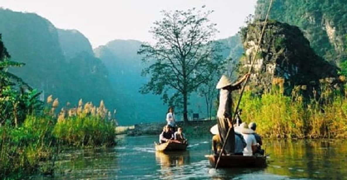 CUC PHUONG NATIONAL PARK - VAN LONG DAI LY TOUR DAY TRIP - Lunch stop and the pacing toward Van Long