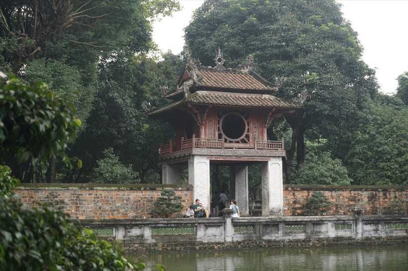 Cycling Through Hanoi: Old Quarter Pagodas & Red River Delta - Ride comfort, safety, and who should book