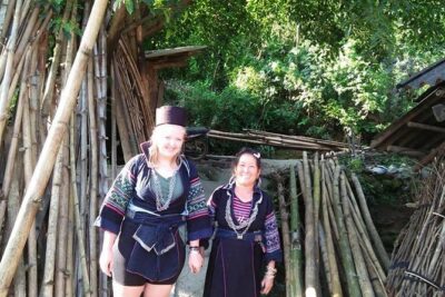 Daily Experience Authentic TaPhin Valley &Traditional Herbal bath - The lunch stop hosted by a local family