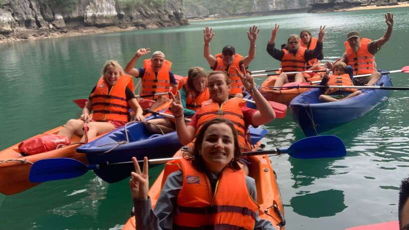 Đảo Cát Bà : 1Day Kayaking,Swimming,Cycling,Snorkeling,Lunch - Kayaking through Bright Cave, Dark Cave, and Bat Cave