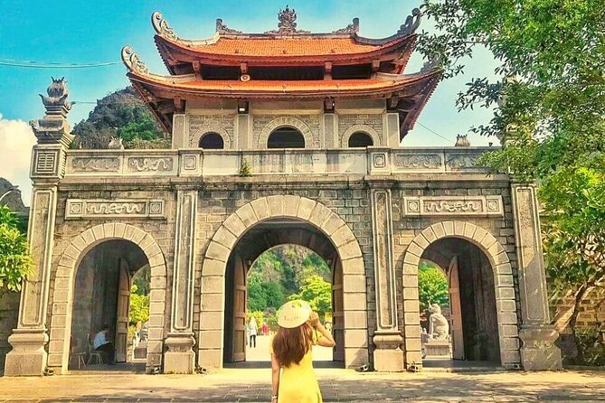 Dcar Day-Tour: Hoa Lu & Trang An & Mua Cave - Hoa Lu Temples: Dinh Tien Hoang and Le Hoan Made Clear