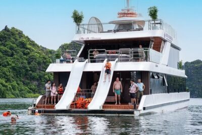 D'Charme Luxury Day Cruise Discover the MOST Stunning Lan Ha Bay - Lan Ha Bay Stops in Winter (Sep–Apr): Cai Beo, Bright Cave, Ba Trai Dao