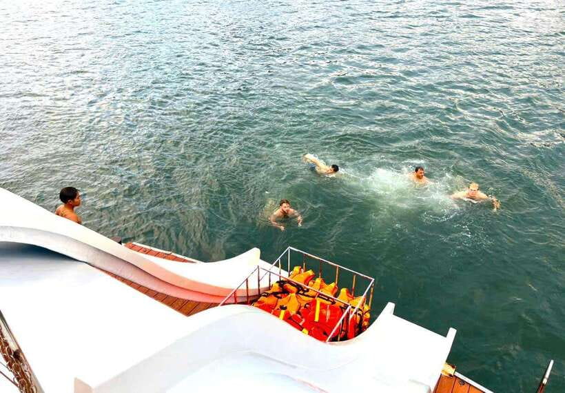 D'Charme Luxury Day Cruise Discover the Stunning Lan Ha Bay - The sunset tea party: why late afternoon is the payoff