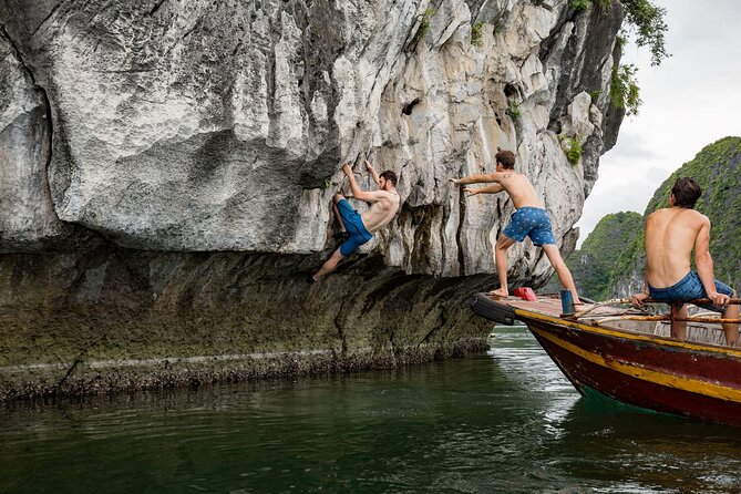 Deep Water Solo - Small Group Size (Max 8): Why Your Trip Feels Personal