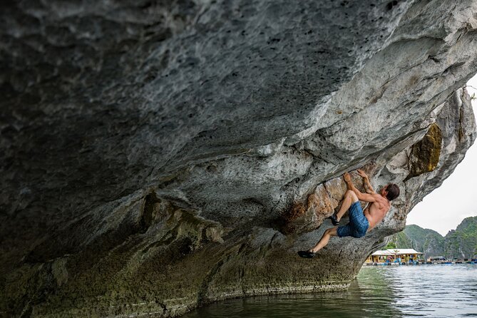 Deep Water Solo - Basket Boat Start From Cat Ba: Getting to the Climbing