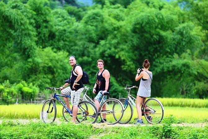 Deluxe Hanoi Tour, Ancient Villages, Pottery Class, Train Street - Who should book this tour (and who might not)