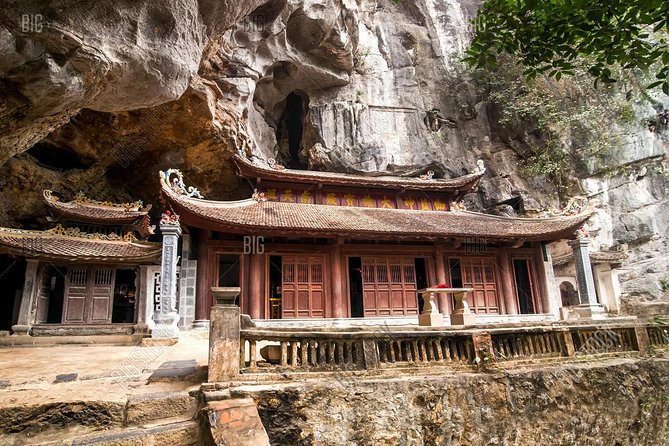 Discover Trang An Natural World Heritage, Bich Dong Pagoda, Cycling Day Tour - A smooth start from Hanoi’s Old Quarter