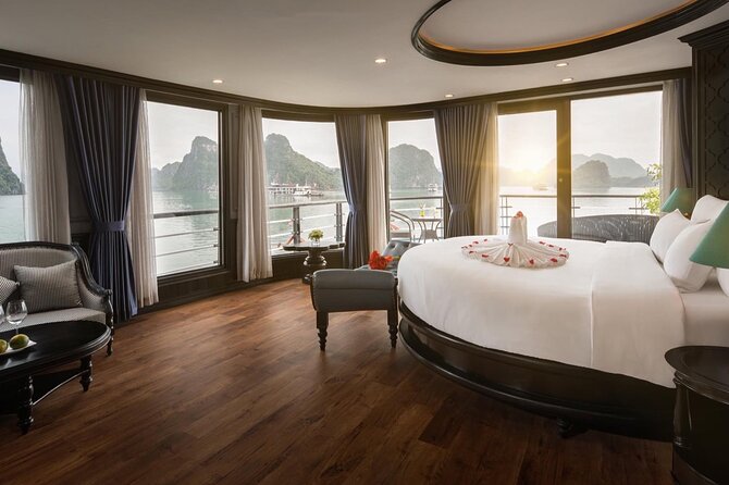 Doris 5 Star Cruise 2 Days 1 Night(Ha Long Bay+Lan Ha Bay) - Day 2 starts early: Tai Chi, detox juices, and the calm before the caves