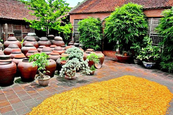 Duong Lam Ancient Village full day tour from Hanoi & experiencing local life - Dong Mo Lake photo stop: countryside views without the hard work