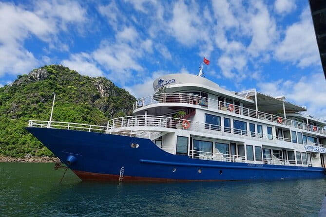 Emeraude Cruise 2 days 1 night Ha Long Bay Tour - Day 1 evening: the boat experience beyond photos