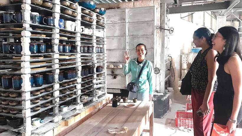 Explore Bat trang village & Ceramics factories / local guide - Lo Bau Co: the oldest kiln stop you’ll remember
