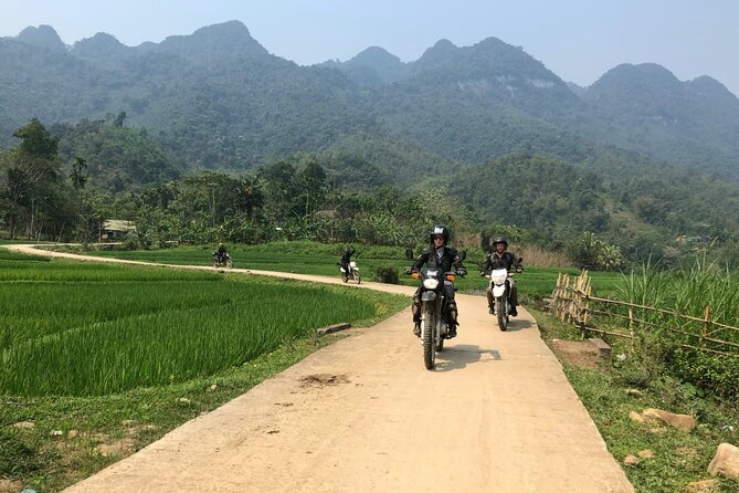 Explore Rice Terrace Pu Luong Ninh Binh Ha Long 4 Days 3 Night - Ha Long Bay cruise day: caves, kayaking in Luon Cave, and deck time