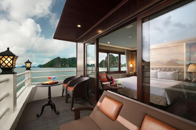 Exploring Halong Bay with 2-Day Cruise - The Hanoi-to-Halong rhythm: pickup, harbor check-in, and your first lunch