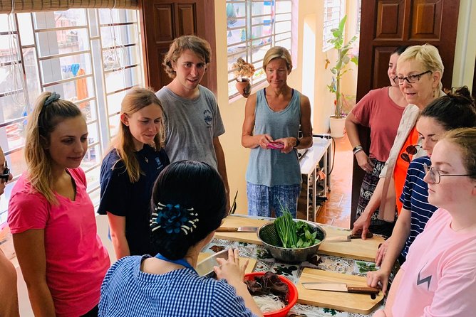 Farm tour & Home cooking class with local family in Hanoi - Price and Logistics: Is $38 Good Value for Four Hours?