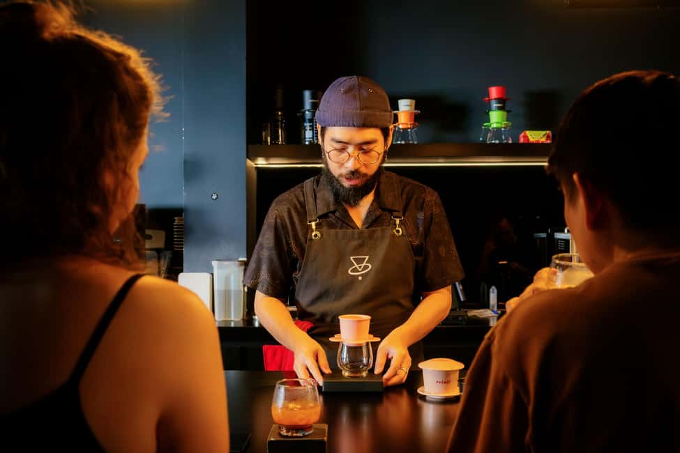 From Egg Coffee to Street Brews: Hanoi Walking Tour - Refined phin bar: Duo-Q standards and slow-drip technique
