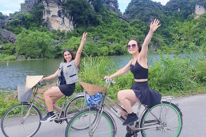From Ha Noi - FullDay Trip Ninh Binh - Tam Coc lunch: goat meat, spring rolls, and a real vegetarian option