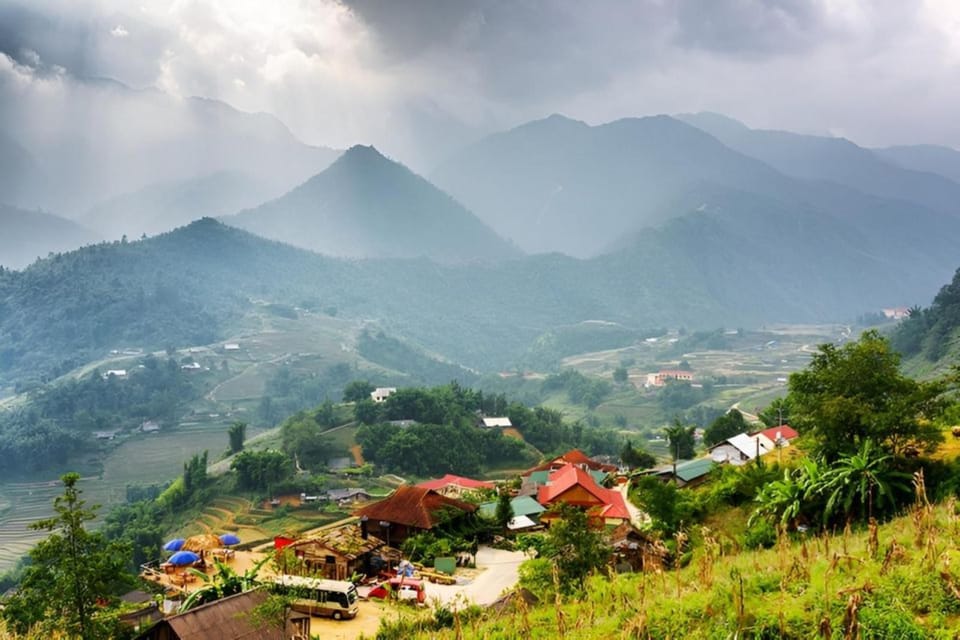 From Ha Noi: SAPA - FANSIPAN - CAT CAT VILLAGE 2 Day 1 Night - Fansipan day 2: the modern 3-wire cable car and the 3,143m finish