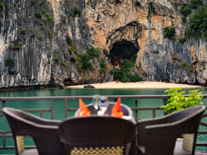 From Halong: 2 Days / 1 night with Halong - Lan Ha tour - Meals on board: what you actually get for lunch and dinner