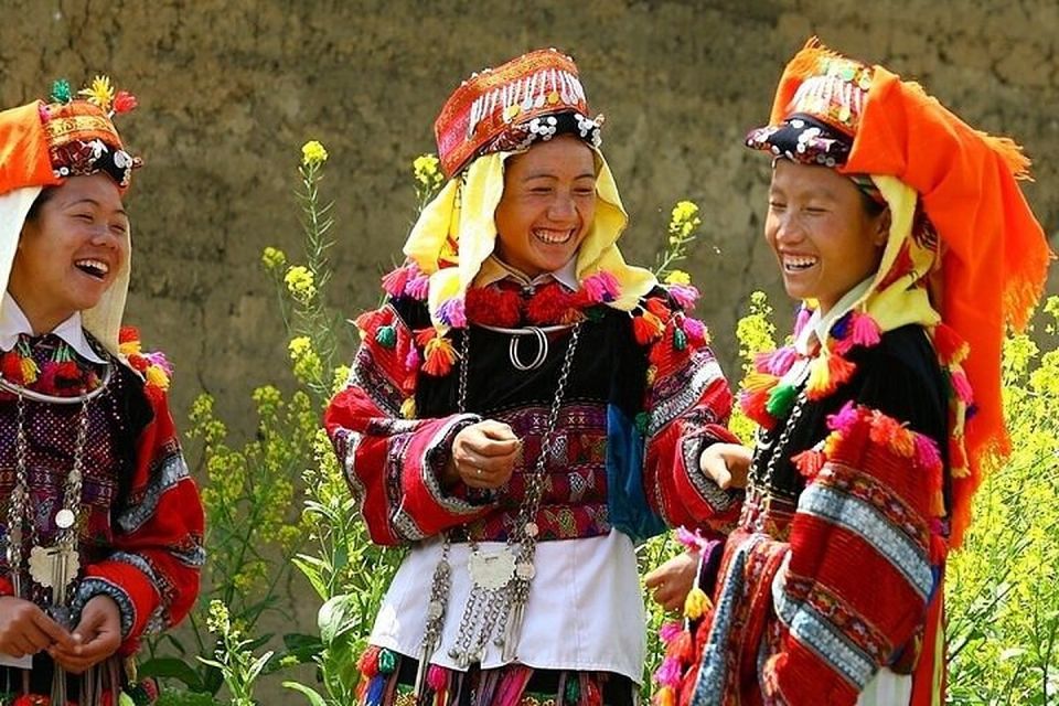 From Hanoi: 2-Day 2-Night Sapa Tour by Overnight Train - Guides and organization: why English support matters here