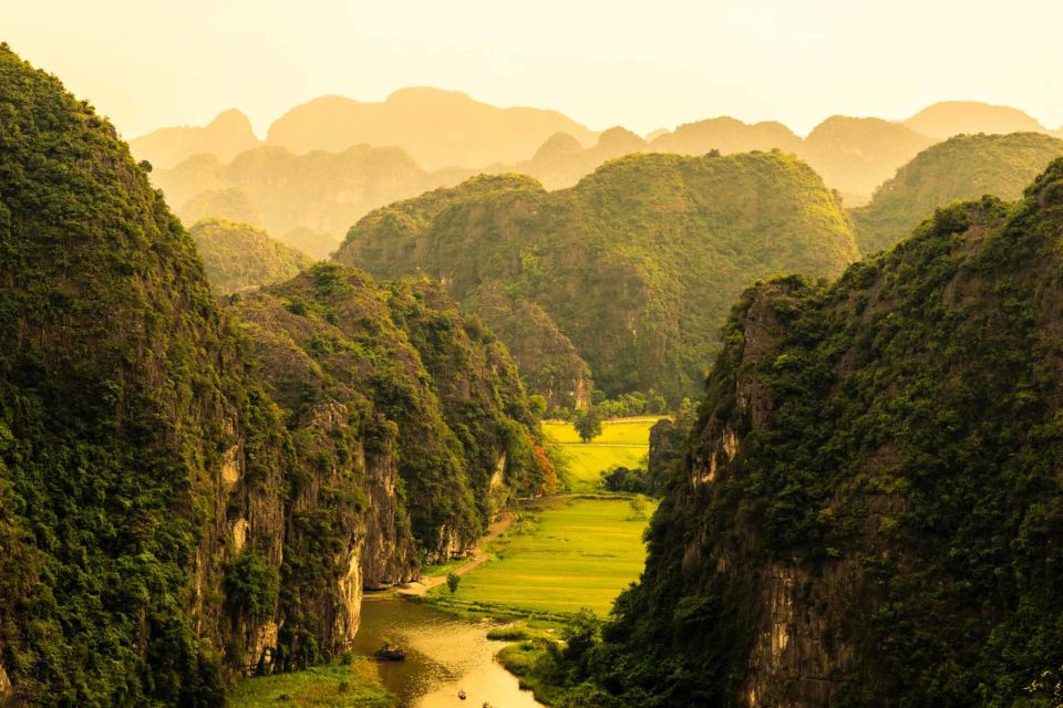 From Hanoi: 2-Day Ninh Binh Tour with Accommodation & Meals - Day 1: Mua Cave, a Local Family Visit, and Thung Nham Birds by Boat