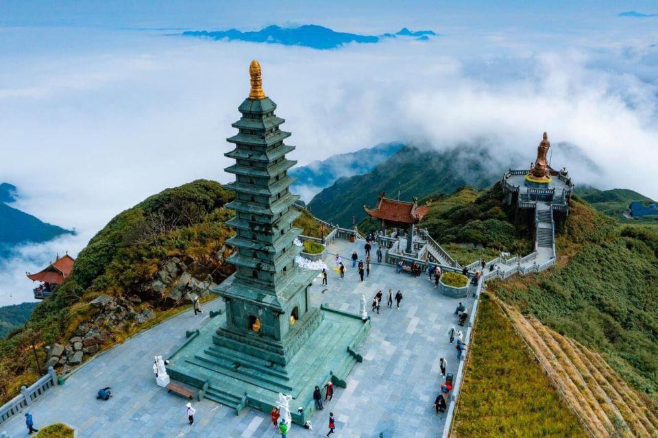 From Hanoi: 2-Day Sapa, Fansipan, and Muong Hoa Valley Tour - Hanoi to Sapa: that early start (and the long ride part)