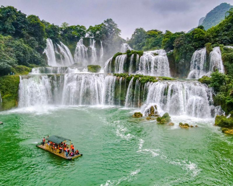 From Hanoi: 3-Day Ba Be Lake & Ban Gioc Falls Private Tour - Day 2: Cao Bang Geopark, Nguom Ngao (Tiger Cave), and Ban Gioc by Boat